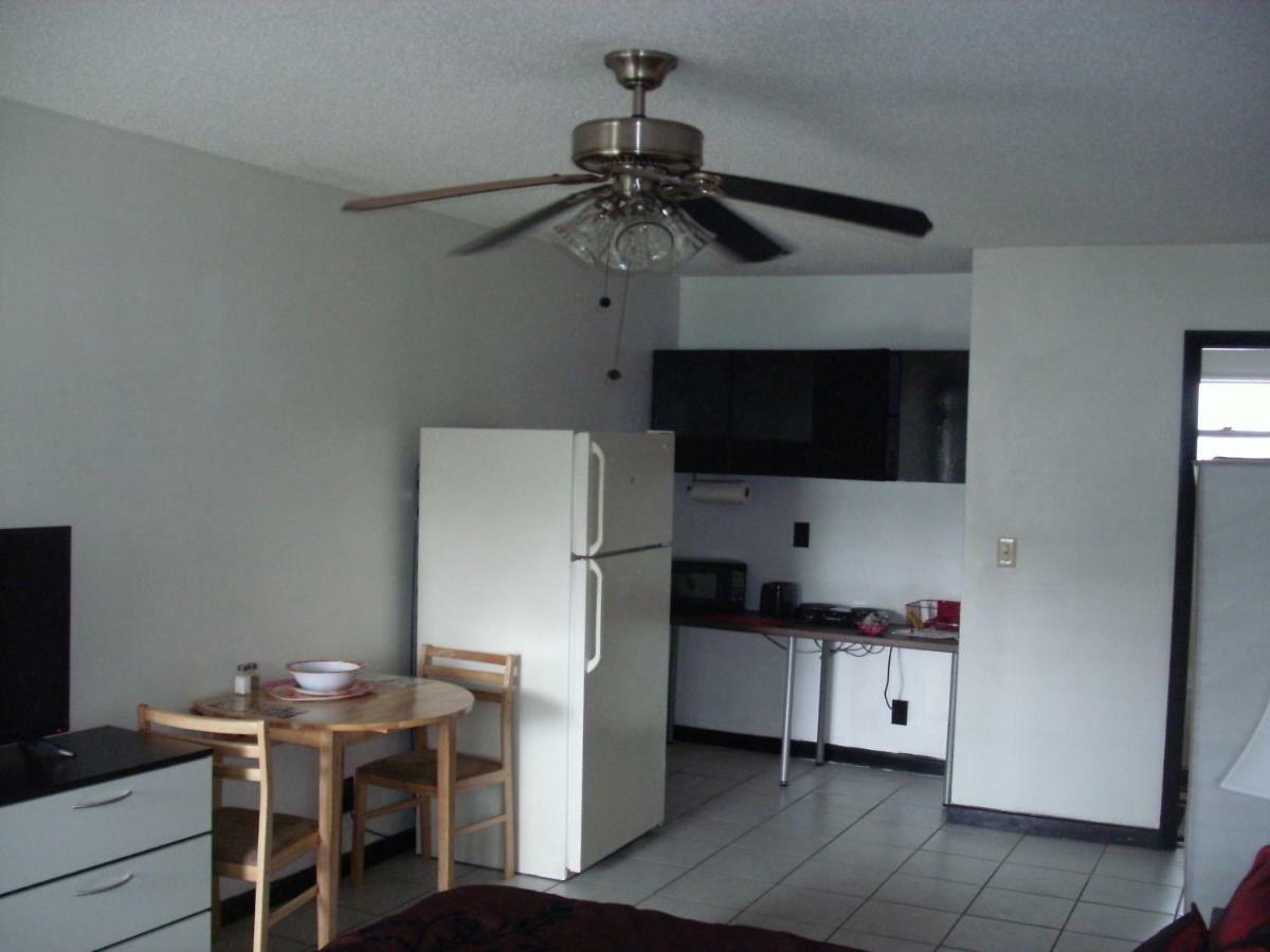 Newly Furnished Large Clean Quiet Private Unit Apartment Fort Lauderdale Exterior foto